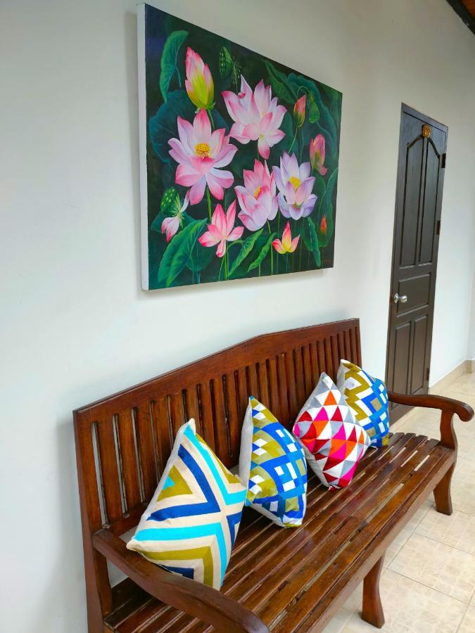 Lotus Corner - Heritage B&B Luang Prabang Esterno foto